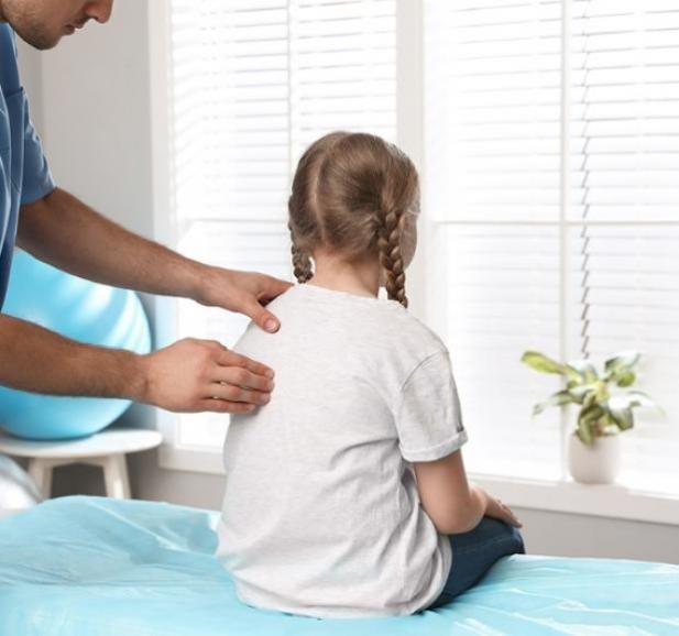 Ostéopathe pour enfants